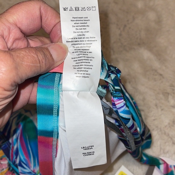 LaBlanca Bikini Bra Top Small D cup - Picture 8 of 8